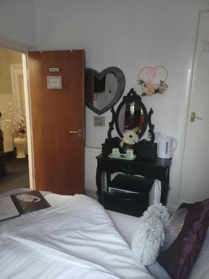 Friends Hotel ブラックプール エクステリア 写真