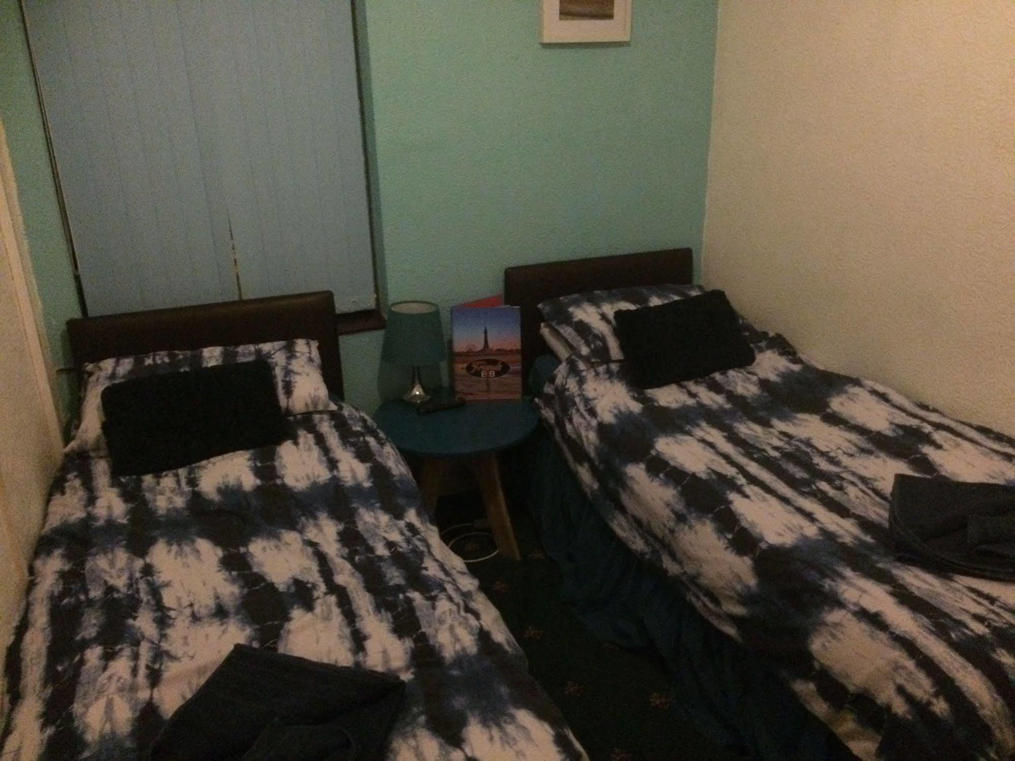 Friends Hotel ブラックプール エクステリア 写真